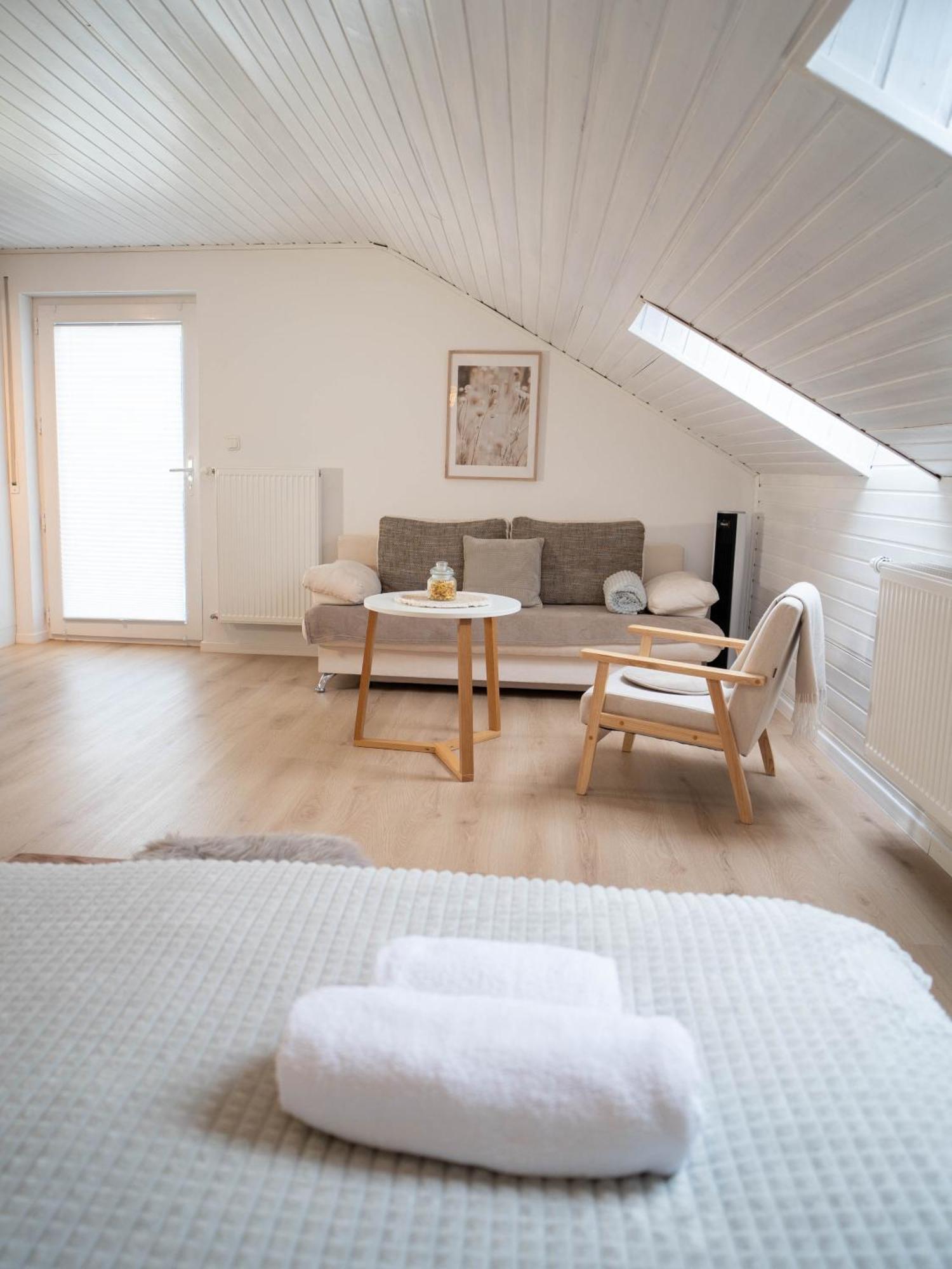 Charmantes Apartment Mit Balkon Mindelheim Extérieur photo